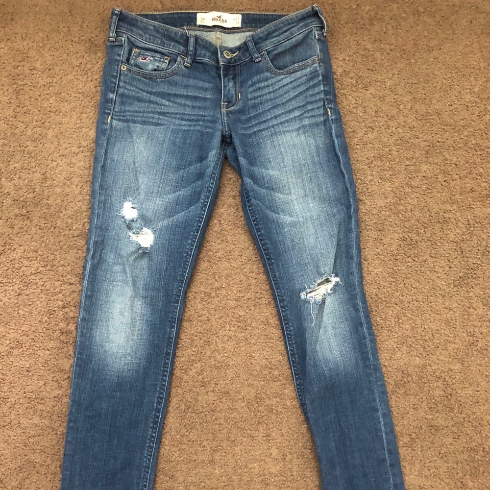 Hollister Size 5r mid rise skinny jeans